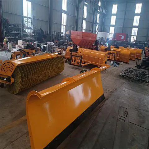 车载式多功能市政环卫除雪设备除雪刷大型扫雪机车载推雪铲