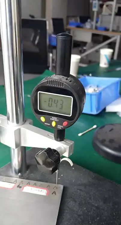 飞龙达激光打标机 金属表面二维码柜式打码机