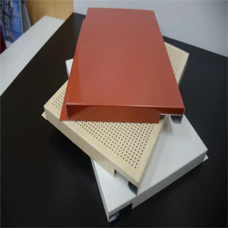 复合吊顶铝天花板 更牢靠可靠 能够满足不同人群的需求