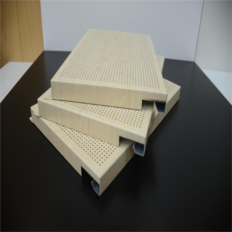 仿木纹勾搭板 安装简单方便 拼缝细密 棱线分明