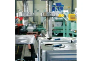 CAS凯士 全自动称重灌装机 25L化工液体灌装生产线 多头定制