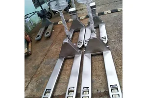 全304防水防腐1.5吨拖车秤 1.5t不锈钢地牛电子秤 移动式液压车称