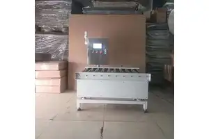 50KG滚轴输送电子秤 带U盘储存上下限三色灯报警控制滚筒检重秤