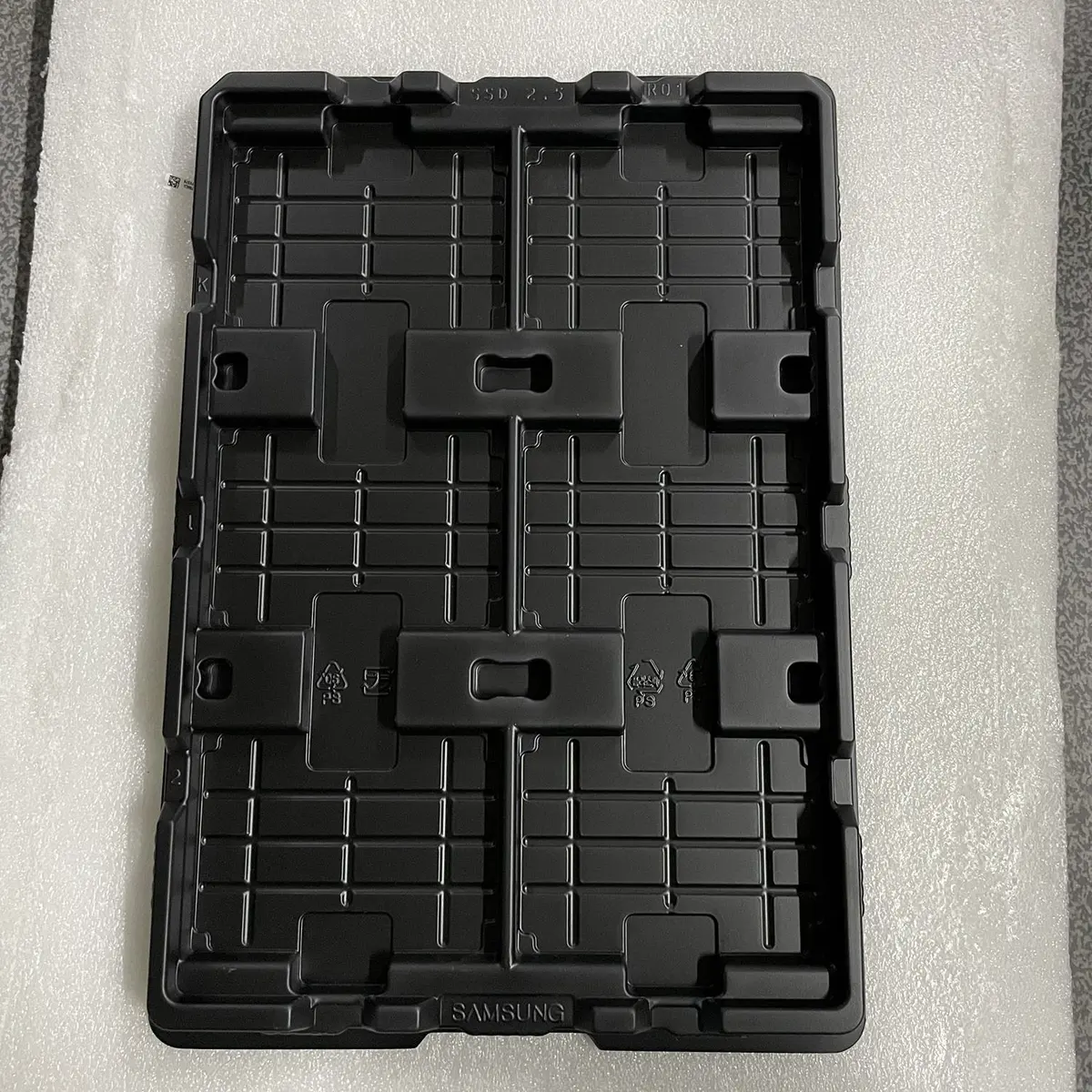 Anti-Static SSD Tray Tool Box Made of PET PP and PVC for Solid State Drive Camera Earphone Mobile Phone Protection
