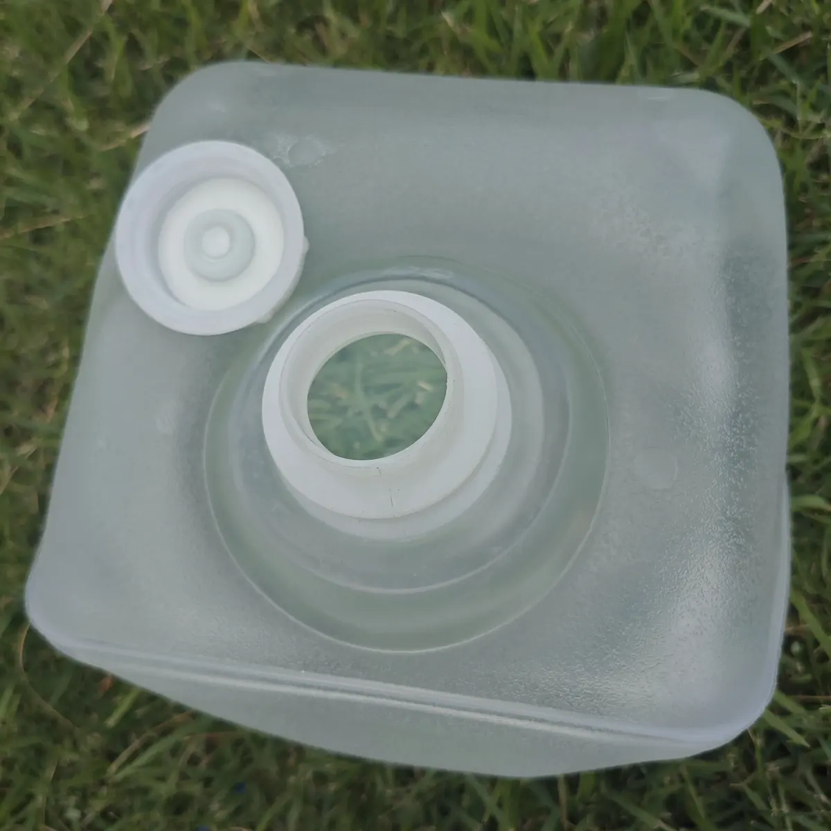 Cheap Price 10L  Plastic Cubitainer Bucket Good Seal No Leak Foldable Jerry Can with Holes Tap Without Handle in Box