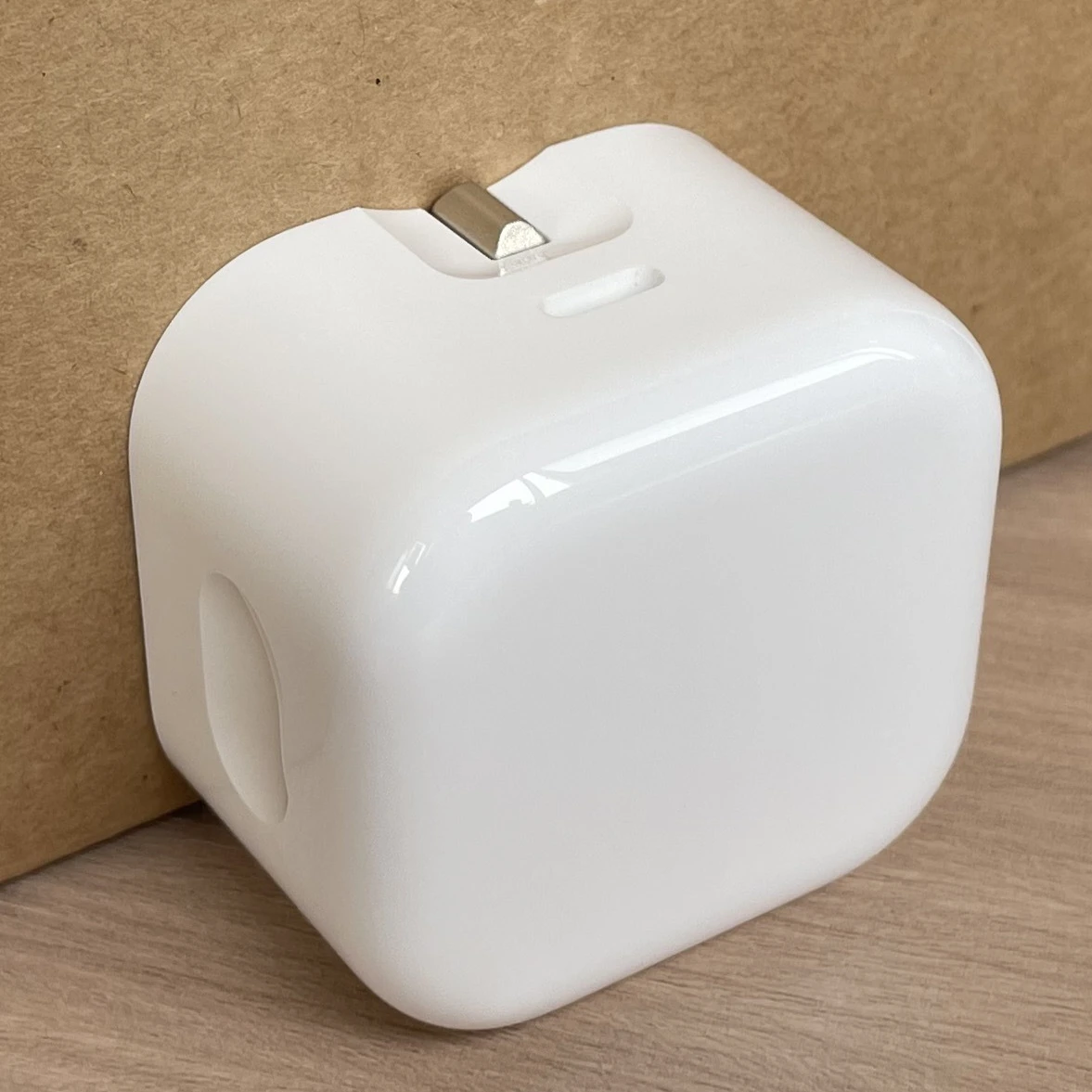 EU US UK AU Plug 20W USB C Fast QC3.0 Wall Charger Block PD Function OTP & OVP Protection for iPhone 15/14/13 Mobile Phone