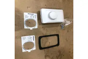 New Original Ready Stock H8908D SPST 24 VAC DEHUMDIDISTAT 50VA 212059 PLC Supplier