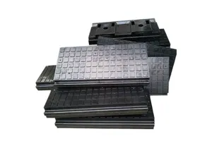 China Supplier Rail Parts Railway Rubber Crossing Board