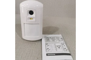 New Original Ready CAMIR-8EZ Warehouse Industrial Automation PLC Programming Controller